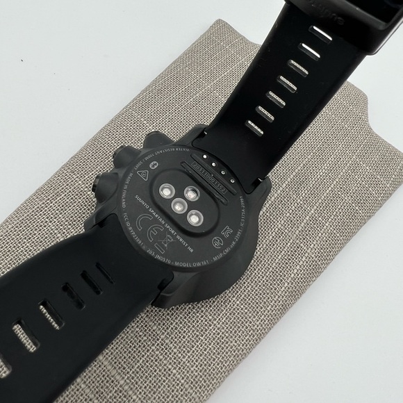 SUUNTO Spartan Sport Watch & Wrist Heart Rate Monitor - Picture 3 of 13